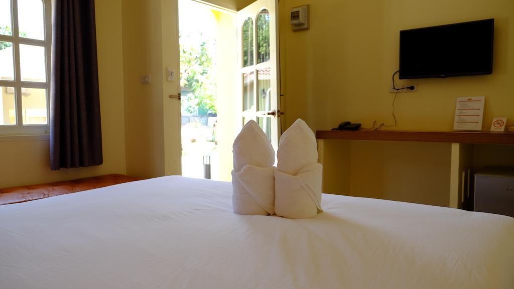 Wangpla Villa Resort Nakhon Sawan Chambre photo