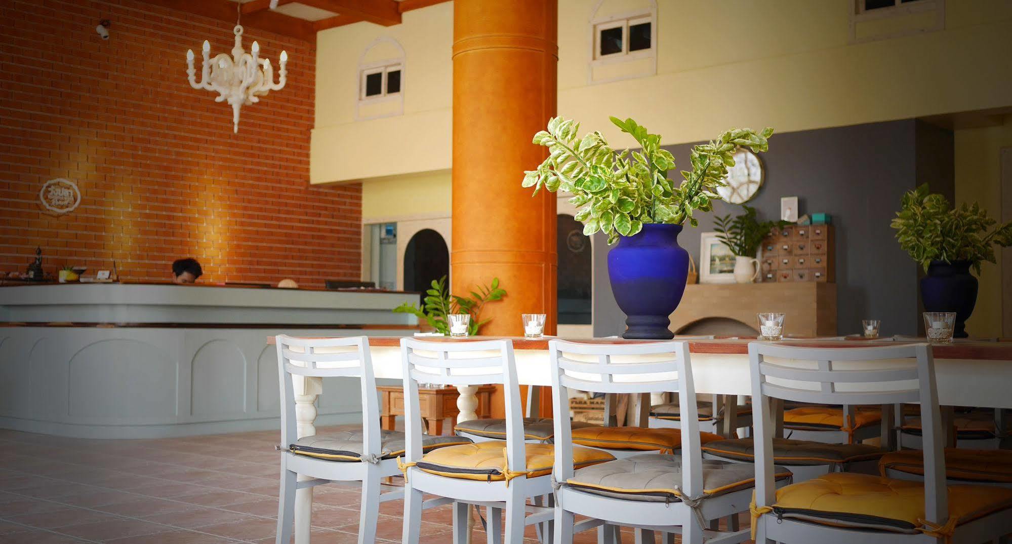 Wangpla Villa Resort Nakhon Sawan Extérieur photo