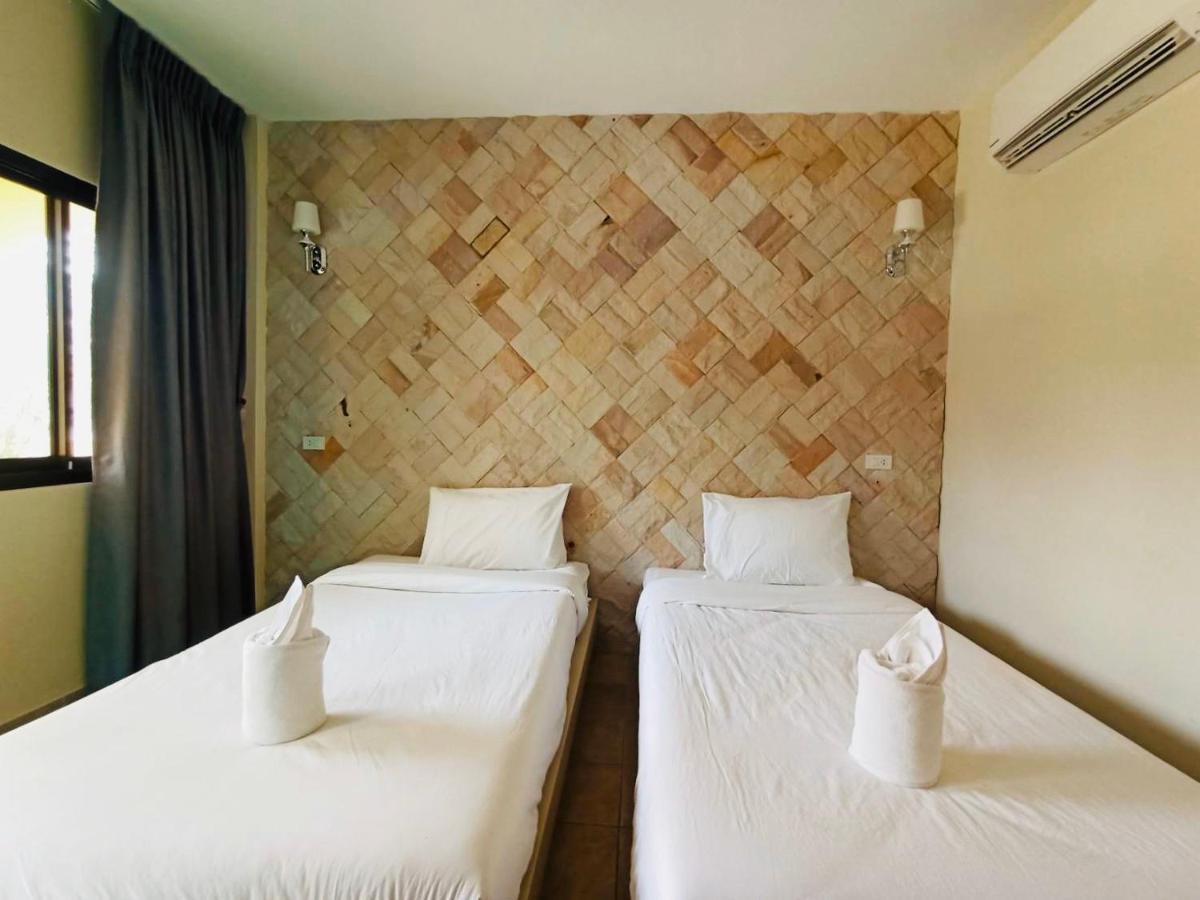 Wangpla Villa Resort Nakhon Sawan Extérieur photo